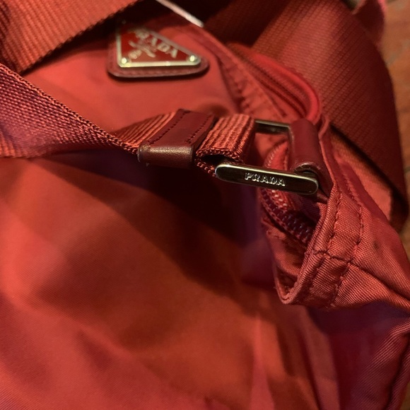 Unisex Prada crossbody - Picture 4 of 6